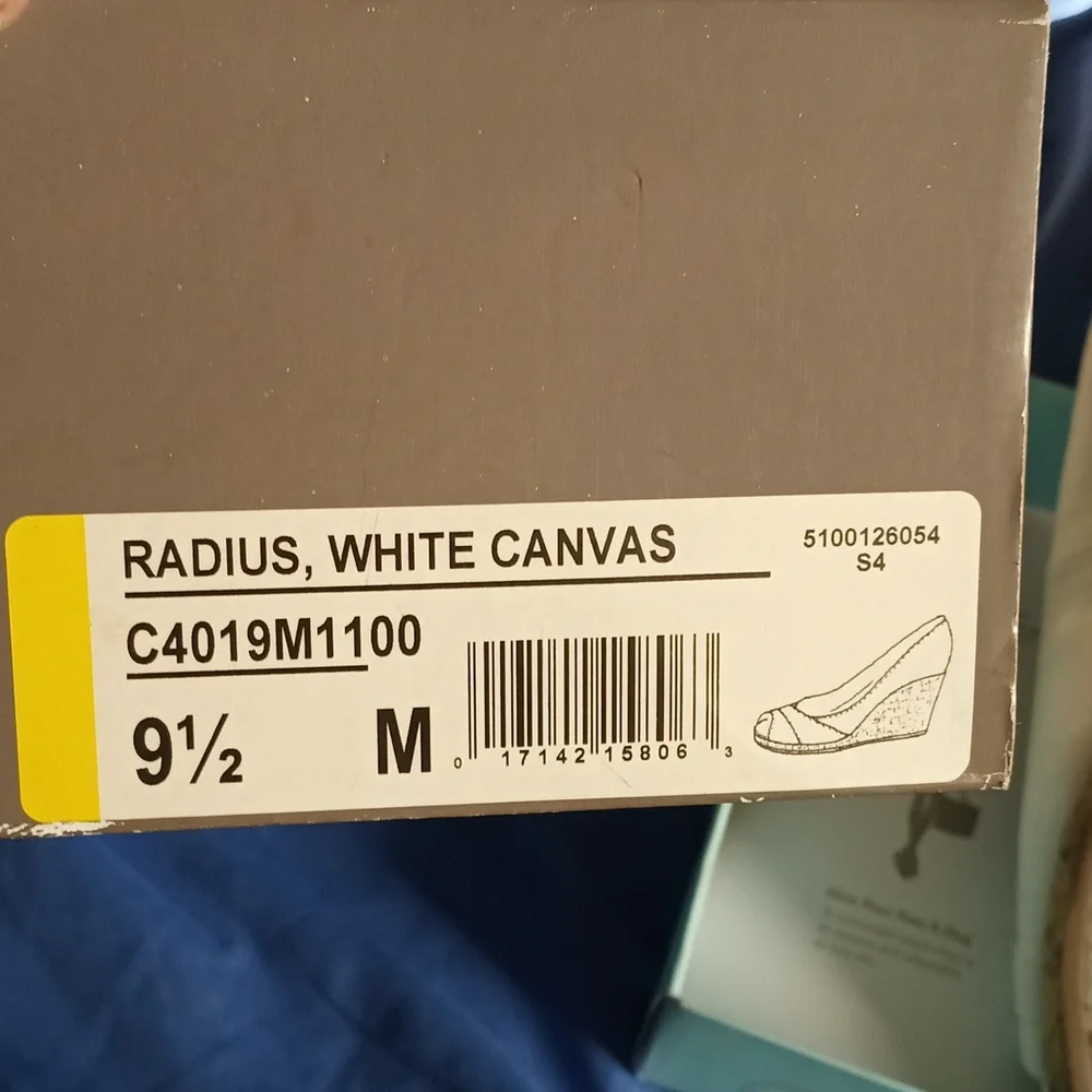 Shoes - Picture 6 of 6